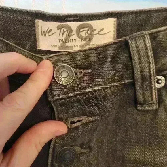 NWT Women's Free People black denim shorts, sz 6/8 (29), $20 - Picture 2 of 5